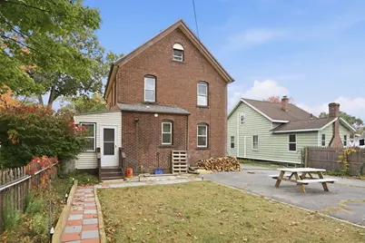 38 Worthy St, Springfield, MA 01104 - Photo 5