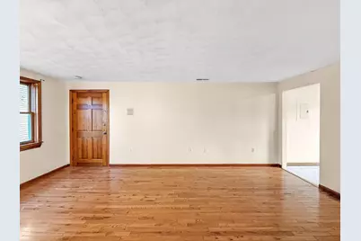 204 Bremen St #3, Boston, MA 02151 - Photo 9
