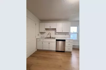 65 School #2, Chicopee, MA 01013 - Photo 3
