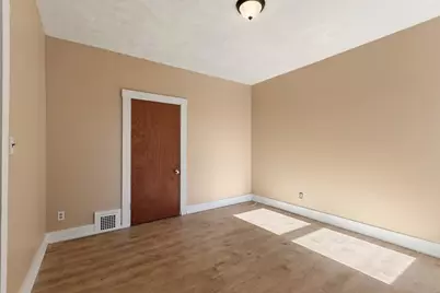 11 Hutchinson Ct, Lynn, MA 01902 - Photo 21