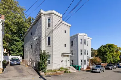 11 Hutchinson Ct, Lynn, MA 01902 - Photo 1
