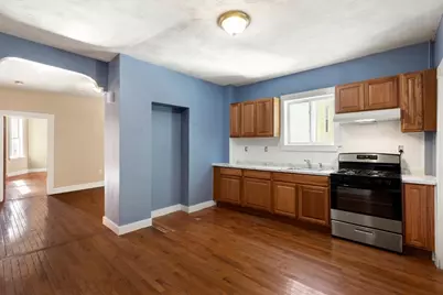 11 Hutchinson Ct, Lynn, MA 01902 - Photo 15