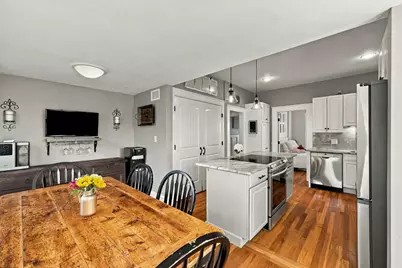 14 Otis St, Wakefield, MA 01880 - Photo 9