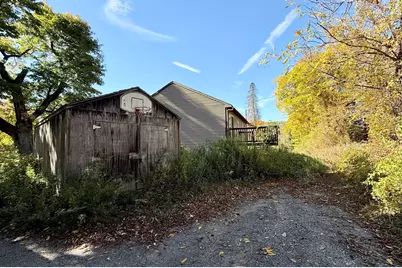 140 French King Highway, Greenfield, MA 01301 - Photo 7