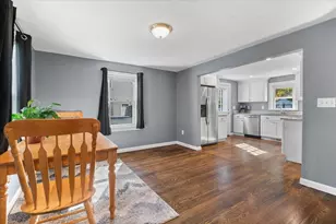 30 Calumet Ave, Worcester, MA 01606 - Photo 11