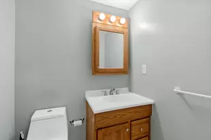 19 Washington Green, Walpole, MA 02032 - Photo 17