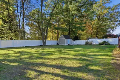205 Remington St, Lowell, MA 01852 - Photo 37