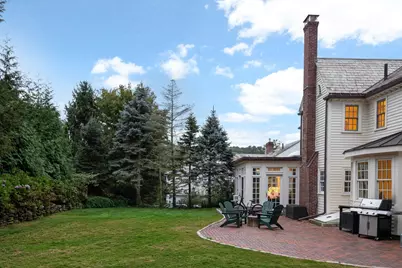 32 Pickwick Rd, Newton, MA 02465 - Photo 27