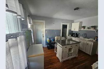 328-330 Chapin Terr, Springfield, MA 01104 - Photo 5