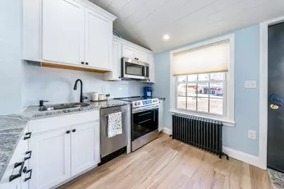8 Bungalow Ln, Wareham, MA 02532 - Photo 11