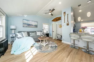 8 Bungalow Ln, Wareham, MA 02532 - Photo 5