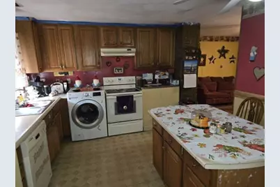 10 Lynn Rd, Brockton, MA 02302 - Photo 11
