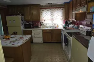 10 Lynn Rd, Brockton, MA 02302 - Photo 9
