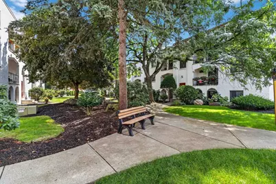 210 Fellsview Terrace #214, Stoneham, MA 02180 - Photo 5