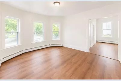 152 Spruce St #1, Watertown, MA 02472 - Photo 3
