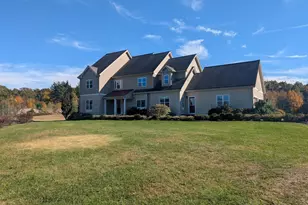 36 Monroe St, Douglas, MA 01516 - Photo 1