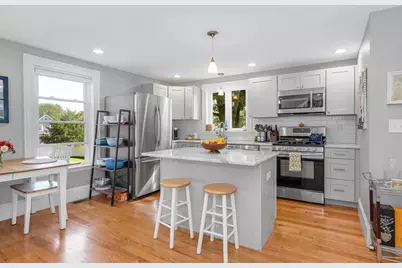 19 Eastern Ave, Beverly, MA 01915 - Photo 7