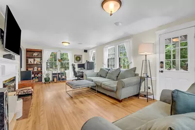 20 Pleasant St, Lunenburg, MA 01462 - Photo 11