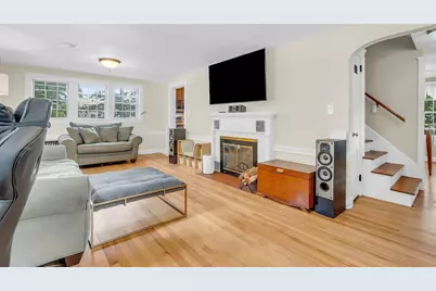 20 Pleasant St, Lunenburg, MA 01462 - Photo 13