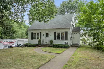 20 Pleasant St, Lunenburg, MA 01462 - Photo 1