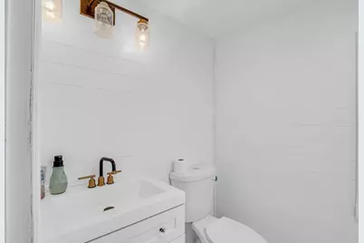 20 Pleasant St, Lunenburg, MA 01462 - Photo 19