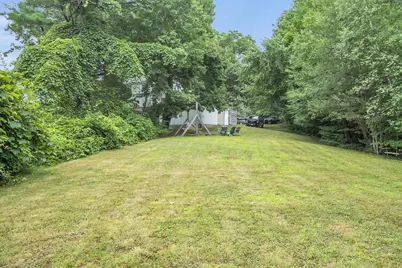 20 Pleasant St, Lunenburg, MA 01462 - Photo 5