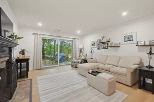 39 Highwood Dr, Franklin, MA 02038 - Photo 9