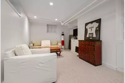 18 Woodlawn Ave, Wellesley, MA 02481 - Photo 23