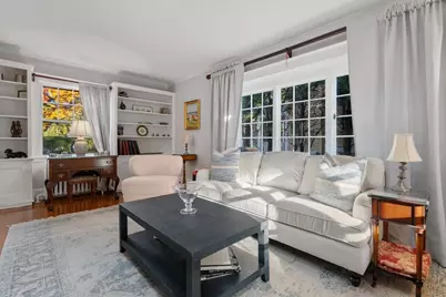 18 Woodlawn Ave, Wellesley, MA 02481 - Photo 5