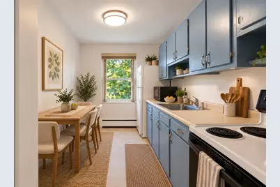 112 Decatur St #8, Arlington, MA 02474 - Photo 9