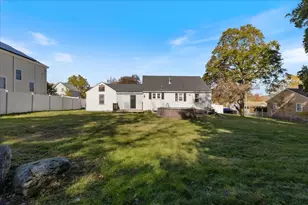 53 17th St, Lowell, MA 01850 - Photo 21