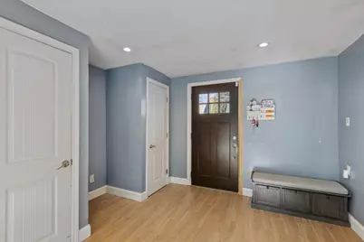 53 Seventeenth St, Lowell, MA 01850 - Photo 17