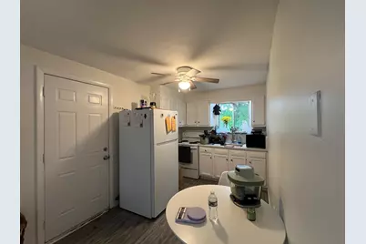 50 Commonwealth Ave, Worcester, MA 01604 - Photo 11