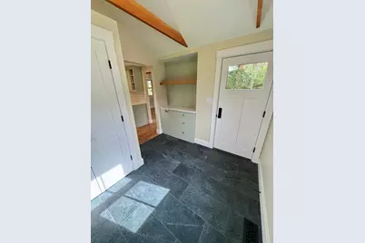25 Oak Avenue, Oak Bluffs, MA 02557 - Photo 9