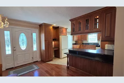 1300 Lakeview Avenue, Dracut, MA 01826 - Photo 19