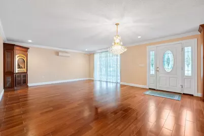 1300 Lakeview Avenue, Dracut, MA 01826 - Photo 15