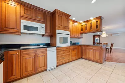 1300 Lakeview Avenue, Dracut, MA 01826 - Photo 11