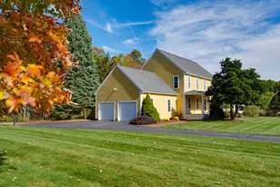 6 Beaver Brook Dr, Holliston, MA 01746 - Photo 33