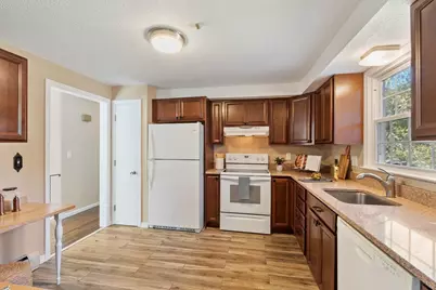 3 Woodridge Rd, Milford, MA 01757 - Photo 7