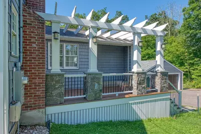 8 Central St, Stoughton, MA 02072 - Photo 27