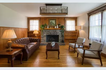 8 Central St, Stoughton, MA 02072 - Photo 5