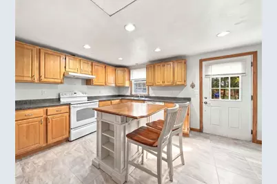 150 Washington St, Whitman, MA 02382 - Photo 21
