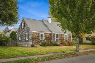 24 Hereford Rd, Marblehead, MA 01945 - Photo 1