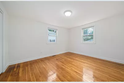 10 Ellswood Street, Boston, MA 02132 - Photo 15