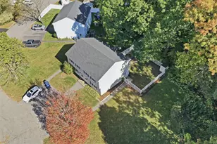 27 Bentley Cir, Methuen, MA 01844 - Photo 25