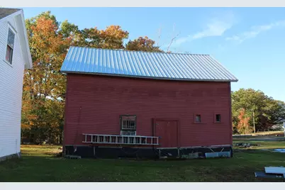 34 Moore St, Erving, MA 01344 - Photo 11