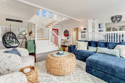 698 Washington St, Gloucester, MA 01930 - Photo 11