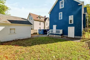 85-87 Hitchcock St, Holyoke, MA 01040 - Photo 9