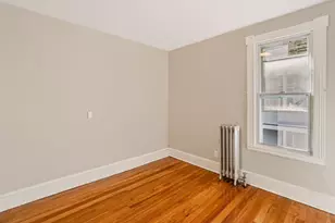 85-87 Hitchcock St, Holyoke, MA 01040 - Photo 23