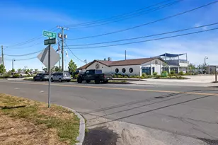 96-98 Clara St, New Bedford, MA 02744 - Photo 41
